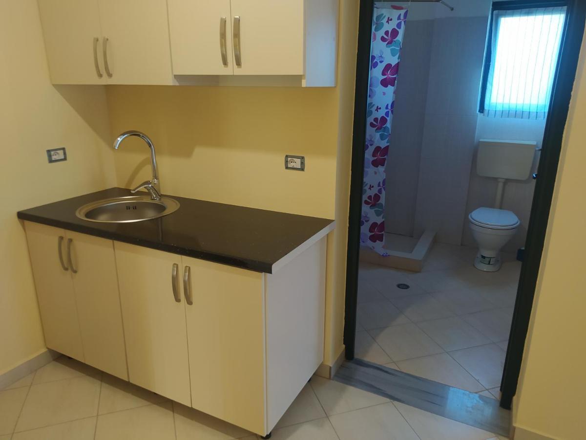 Vila M&D Divjake Exterior foto