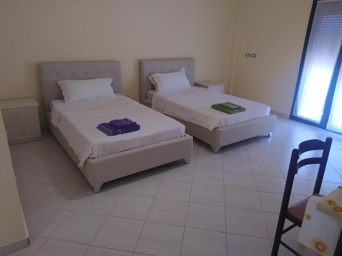 Vila M&D Divjake Exterior foto
